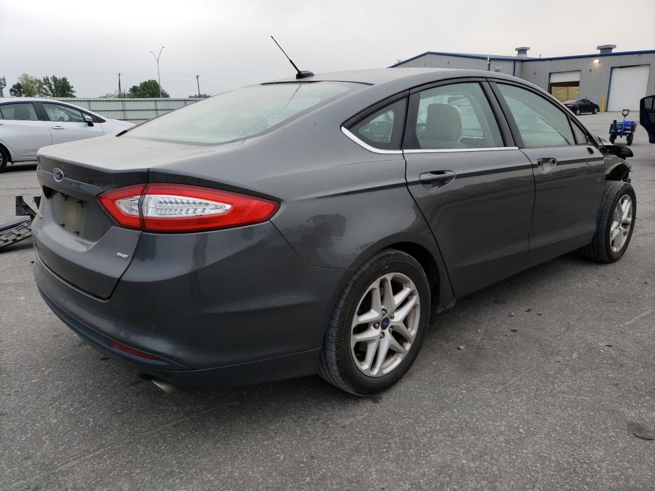 Photo 2 VIN: 1FA6P0H70G5102098 - FORD FUSION 