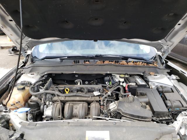 Photo 6 VIN: 1FA6P0H71F5111620 - FORD FUSION SE 