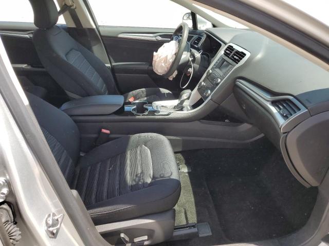 Photo 4 VIN: 1FA6P0H71G5129052 - FORD FUSION SE 