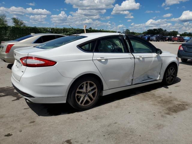 Photo 2 VIN: 1FA6P0H72F5123632 - FORD FUSION 