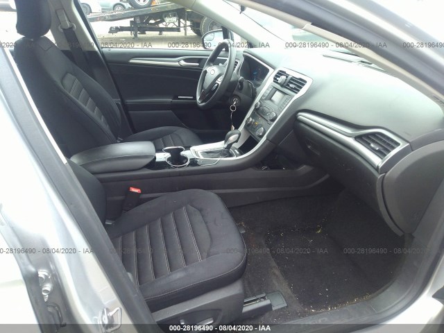 Photo 4 VIN: 1FA6P0H73F5125535 - FORD FUSION 