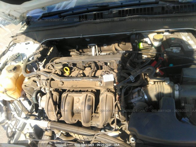 Photo 9 VIN: 1FA6P0H73F5125583 - FORD FUSION 