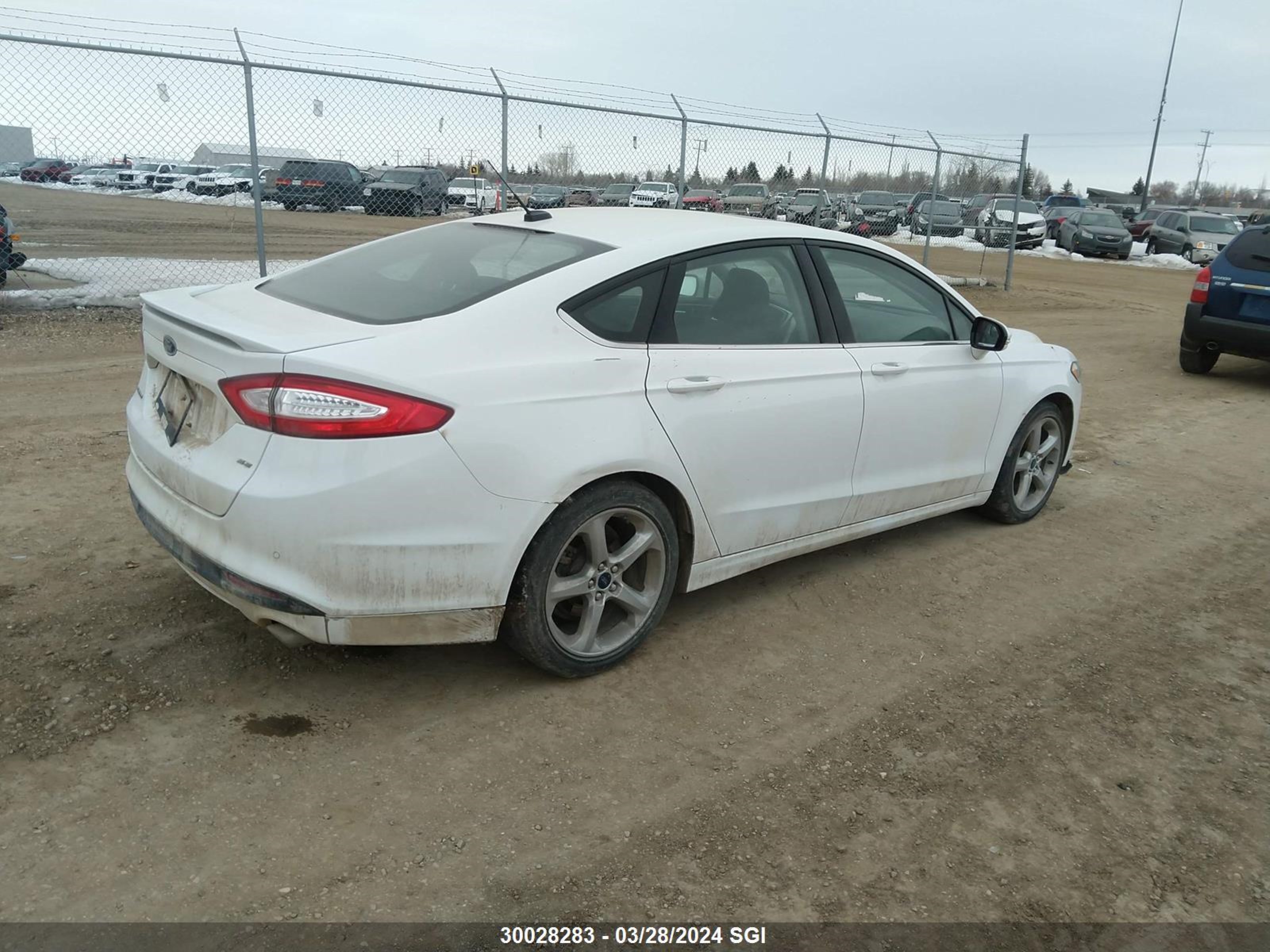 Photo 3 VIN: 1FA6P0H73F5129522 - FORD FUSION 