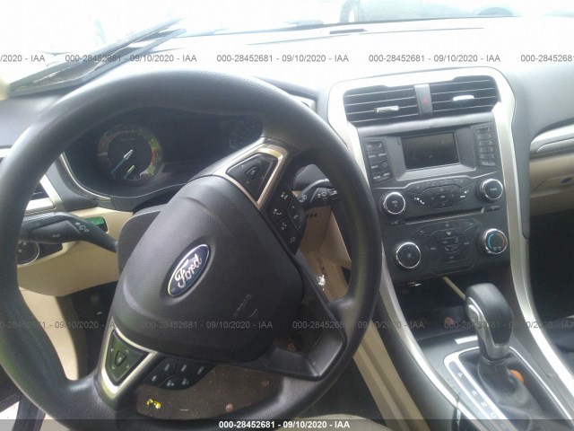 Photo 4 VIN: 1FA6P0H74G5100791 - FORD FUSION 