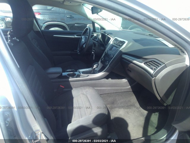 Photo 4 VIN: 1FA6P0H75E5355690 - FORD FUSION 