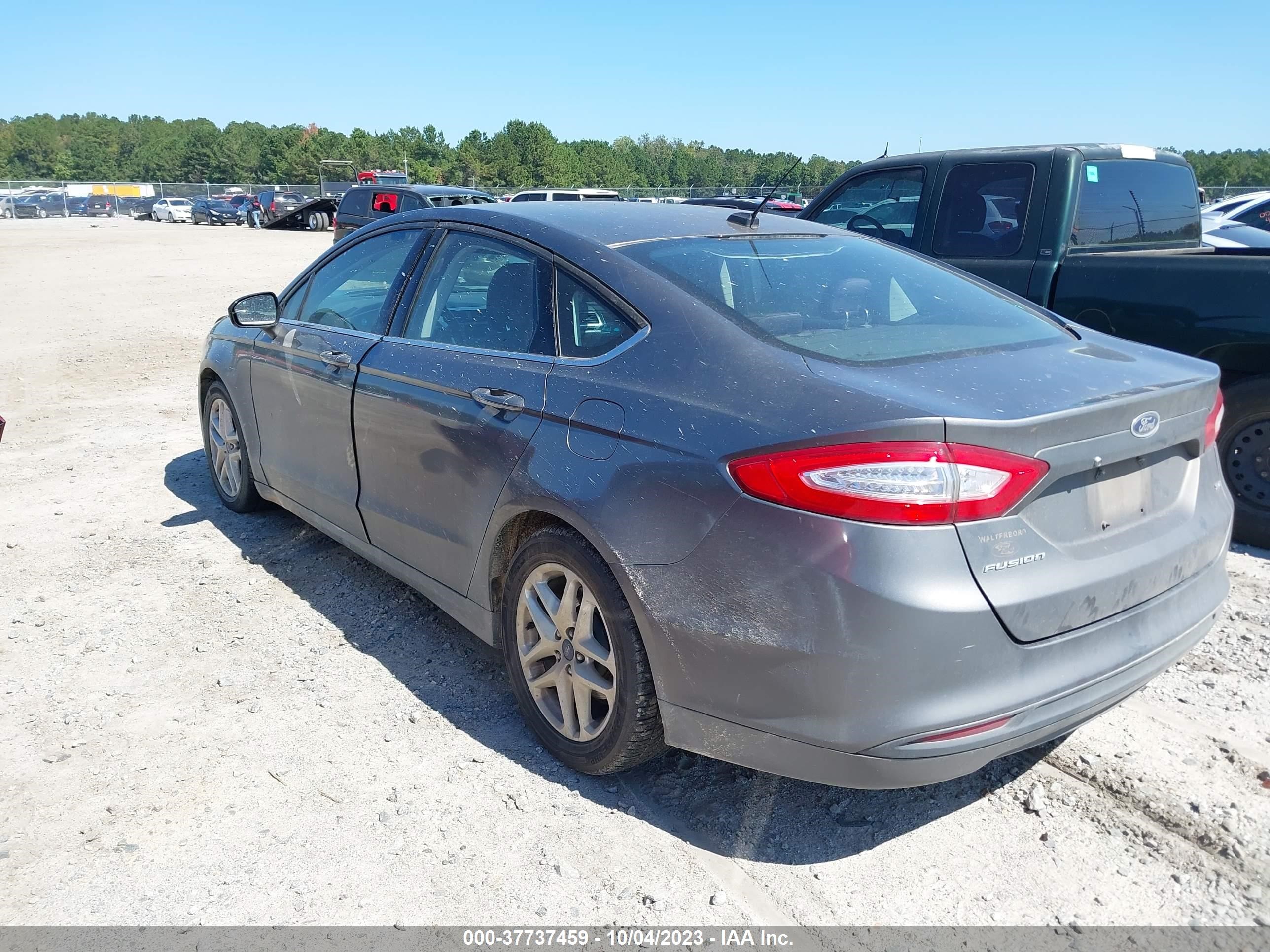 Photo 2 VIN: 1FA6P0H75E5389094 - FORD FUSION 