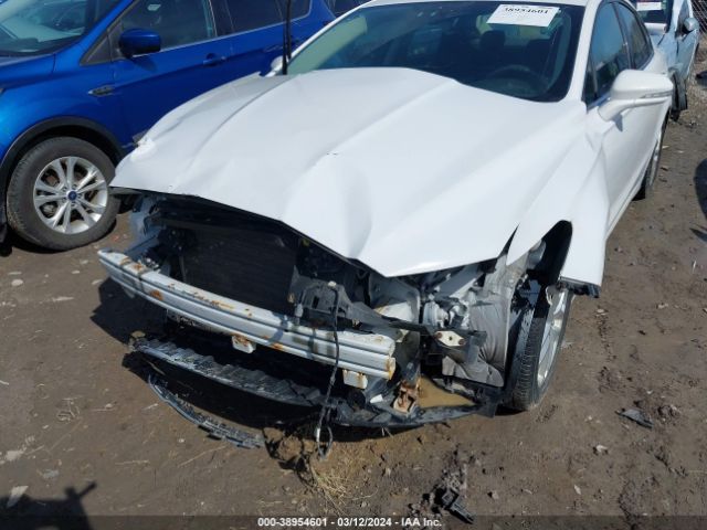 Photo 5 VIN: 1FA6P0H75E5402720 - FORD FUSION 