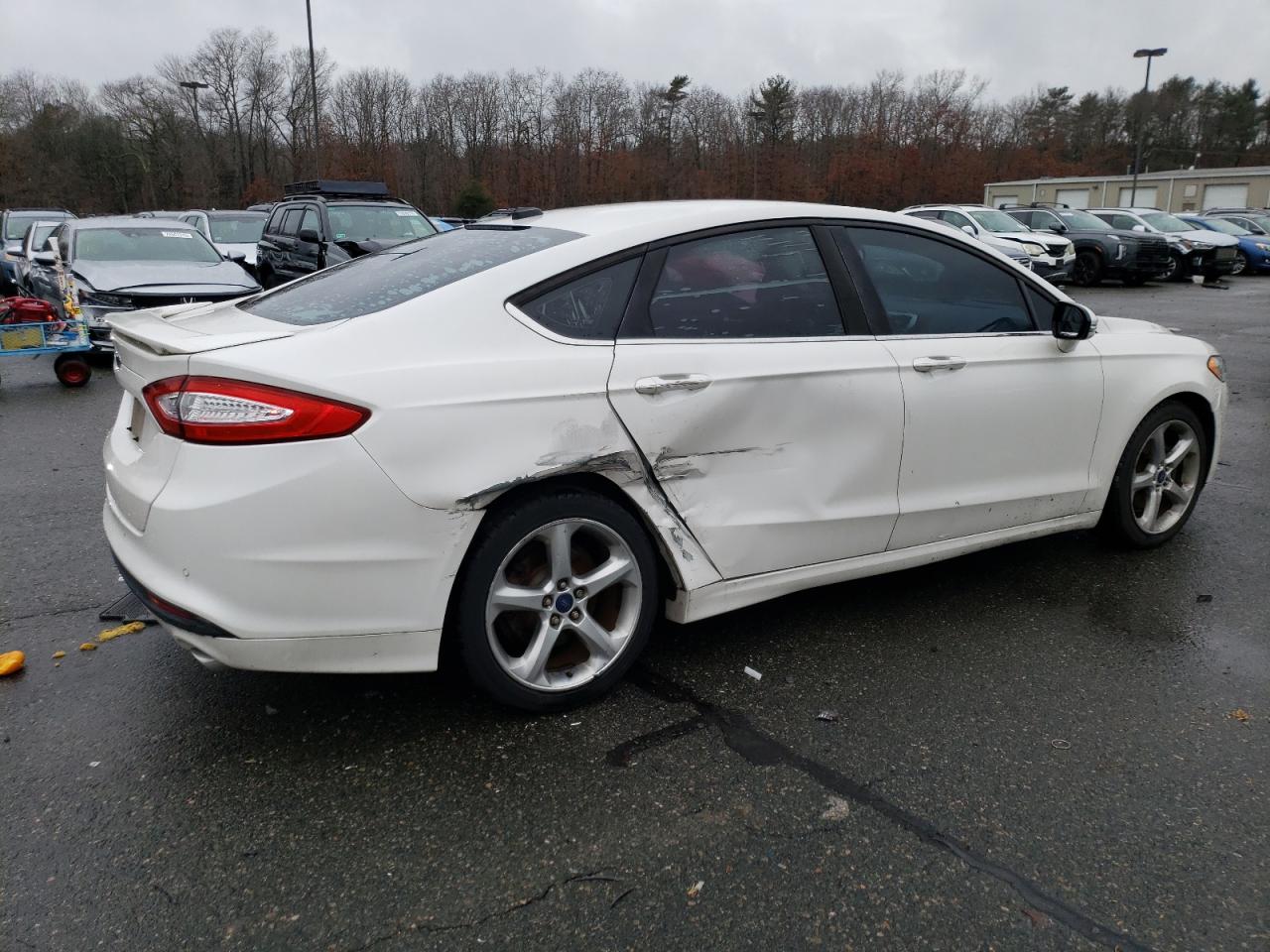 Photo 2 VIN: 1FA6P0H75F5120093 - FORD FUSION 