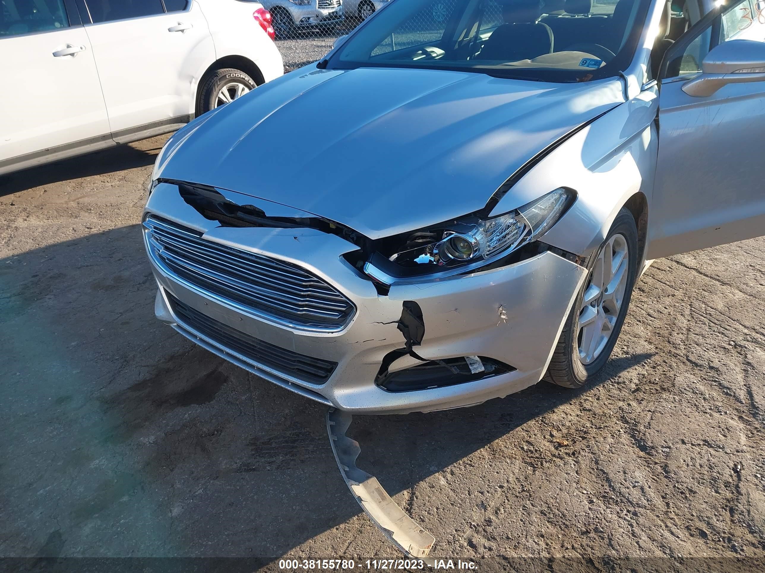 Photo 5 VIN: 1FA6P0H75F5121244 - FORD FUSION 