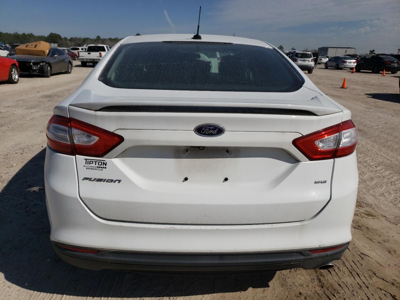 Photo 5 VIN: 1FA6P0H75F5124242 - FORD FUSION 