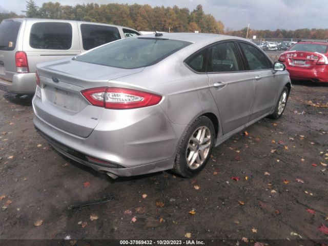 Photo 3 VIN: 1FA6P0H75F5126122 - FORD FUSION 