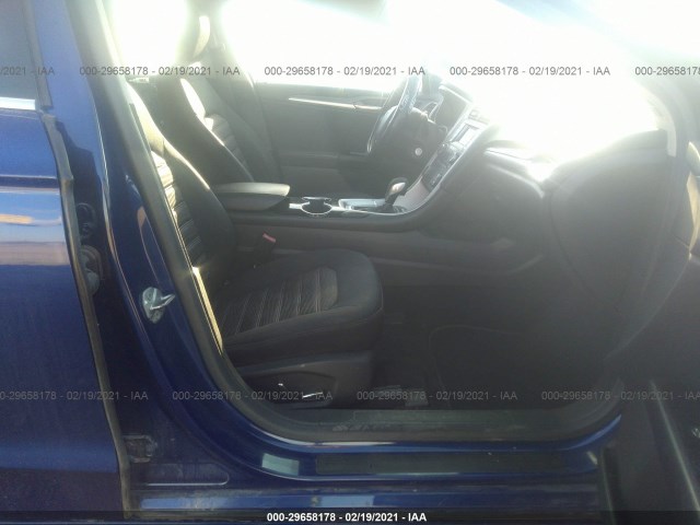 Photo 4 VIN: 1FA6P0H75G5105739 - FORD FUSION 