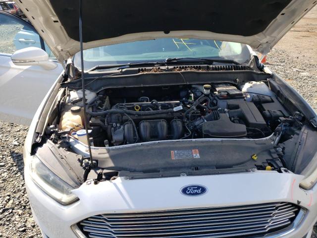 Photo 6 VIN: 1FA6P0H75G5111038 - FORD FUSION SE 