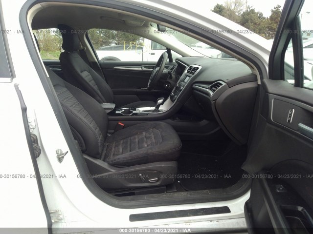 Photo 4 VIN: 1FA6P0H75G5117017 - FORD FUSION 