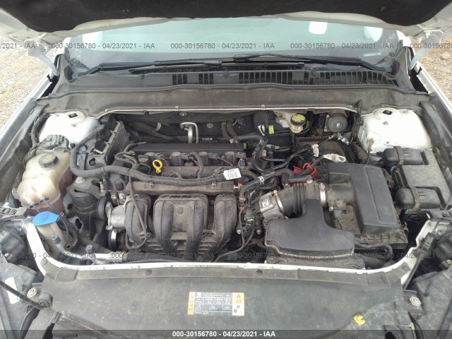 Photo 9 VIN: 1FA6P0H75G5117017 - FORD FUSION 