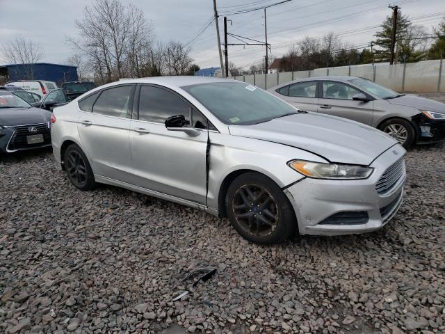 Photo 3 VIN: 1FA6P0H76F5114318 - FORD FUSION SE 