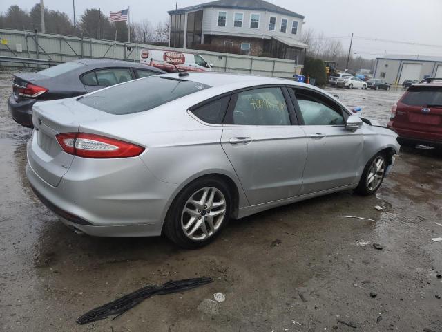 Photo 2 VIN: 1FA6P0H77F5102582 - FORD FUSION SE 