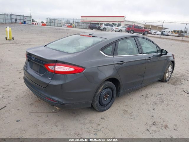 Photo 3 VIN: 1FA6P0H77F5112058 - FORD FUSION 