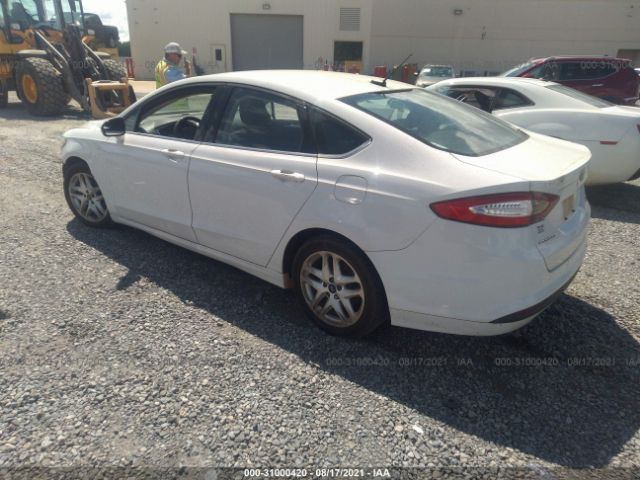 Photo 2 VIN: 1FA6P0H77F5121228 - FORD FUSION 