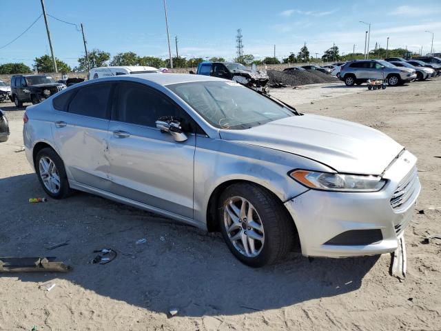 Photo 3 VIN: 1FA6P0H77G5105029 - FORD FUSION 