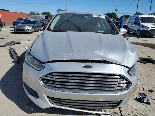 Photo 4 VIN: 1FA6P0H77G5105029 - FORD FUSION 