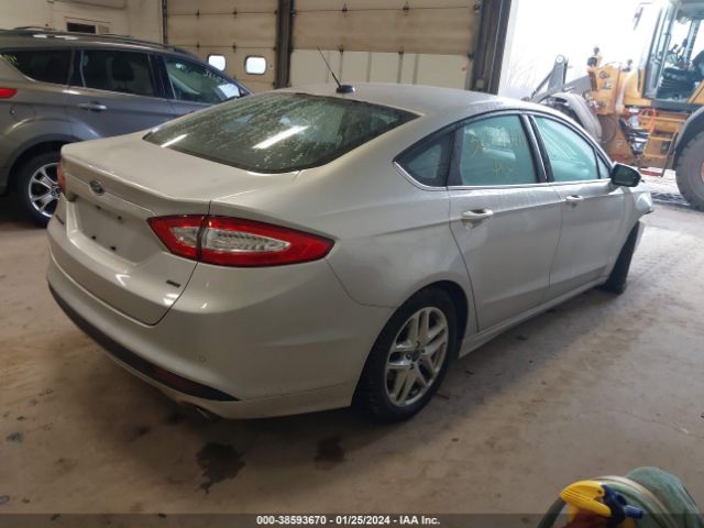 Photo 3 VIN: 1FA6P0H77G5121358 - FORD FUSION 