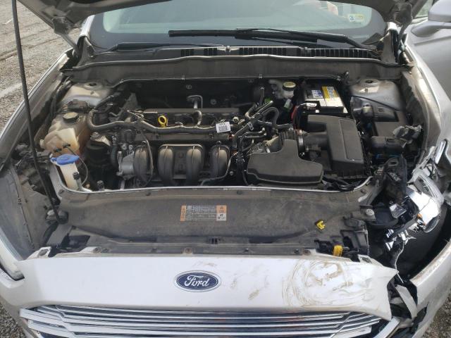 Photo 6 VIN: 1FA6P0H78F5105569 - FORD FUSION SE 