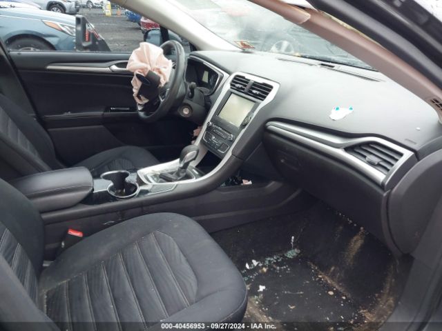 Photo 4 VIN: 1FA6P0H78G5113110 - FORD FUSION 