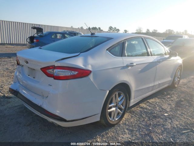 Photo 3 VIN: 1FA6P0H79F5111252 - FORD FUSION 