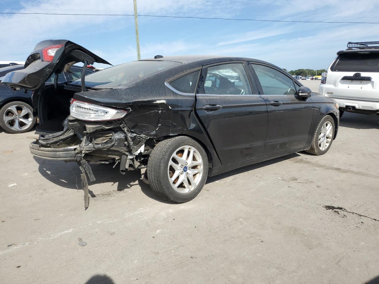 Photo 2 VIN: 1FA6P0H79F5112014 - FORD FUSION 