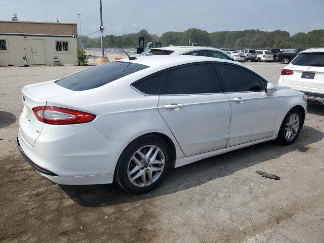 Photo 2 VIN: 1FA6P0H79F5117973 - FORD FUSION SE 