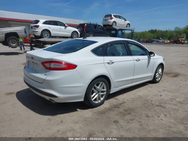 Photo 3 VIN: 1FA6P0H79F5131694 - FORD FUSION 