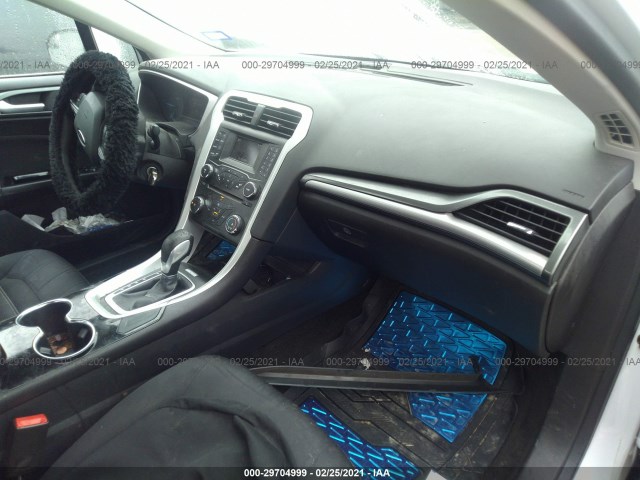 Photo 4 VIN: 1FA6P0H7XE5388667 - FORD FUSION 