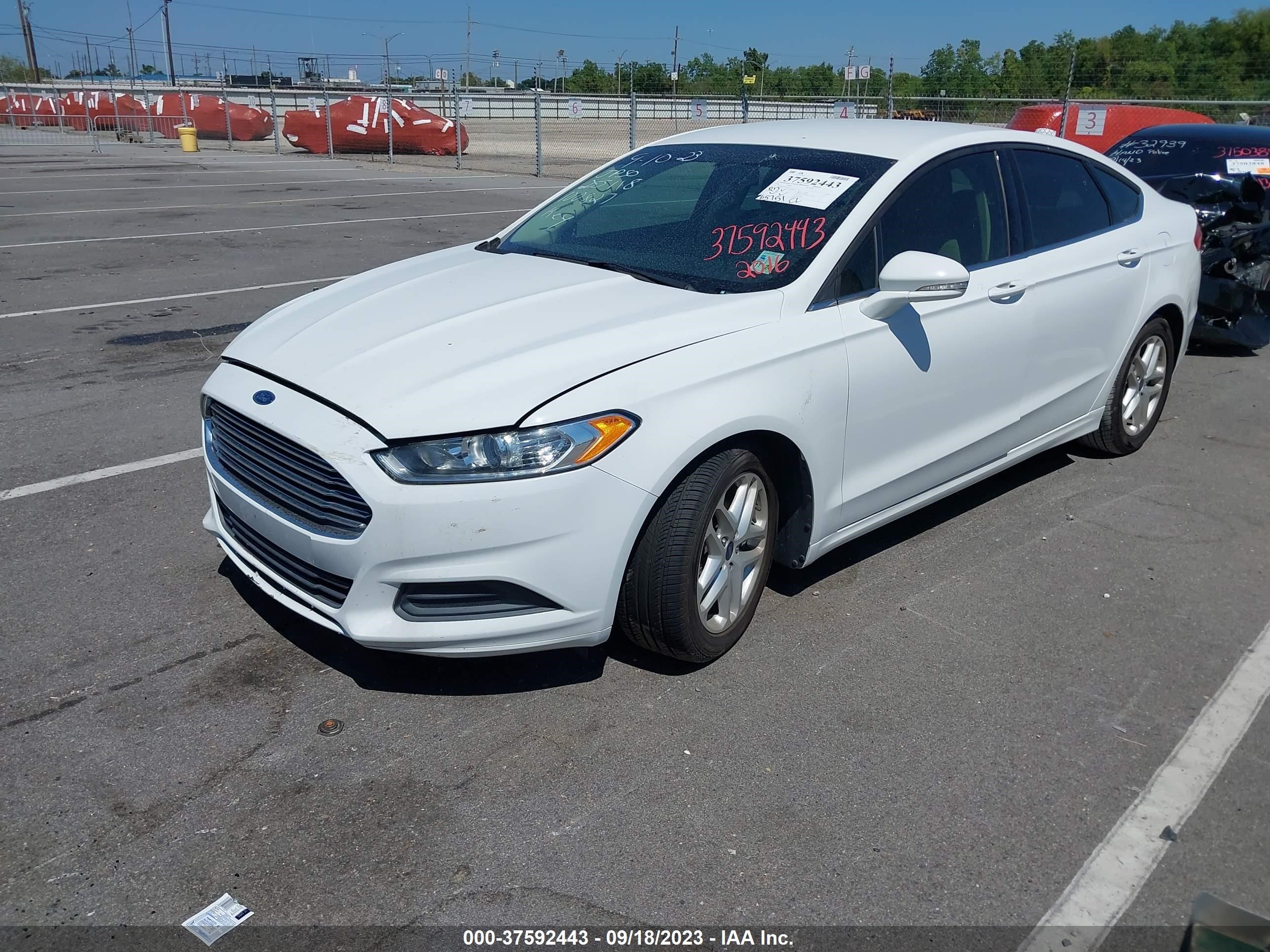 Photo 1 VIN: 1FA6P0H7XG5100827 - FORD FUSION 