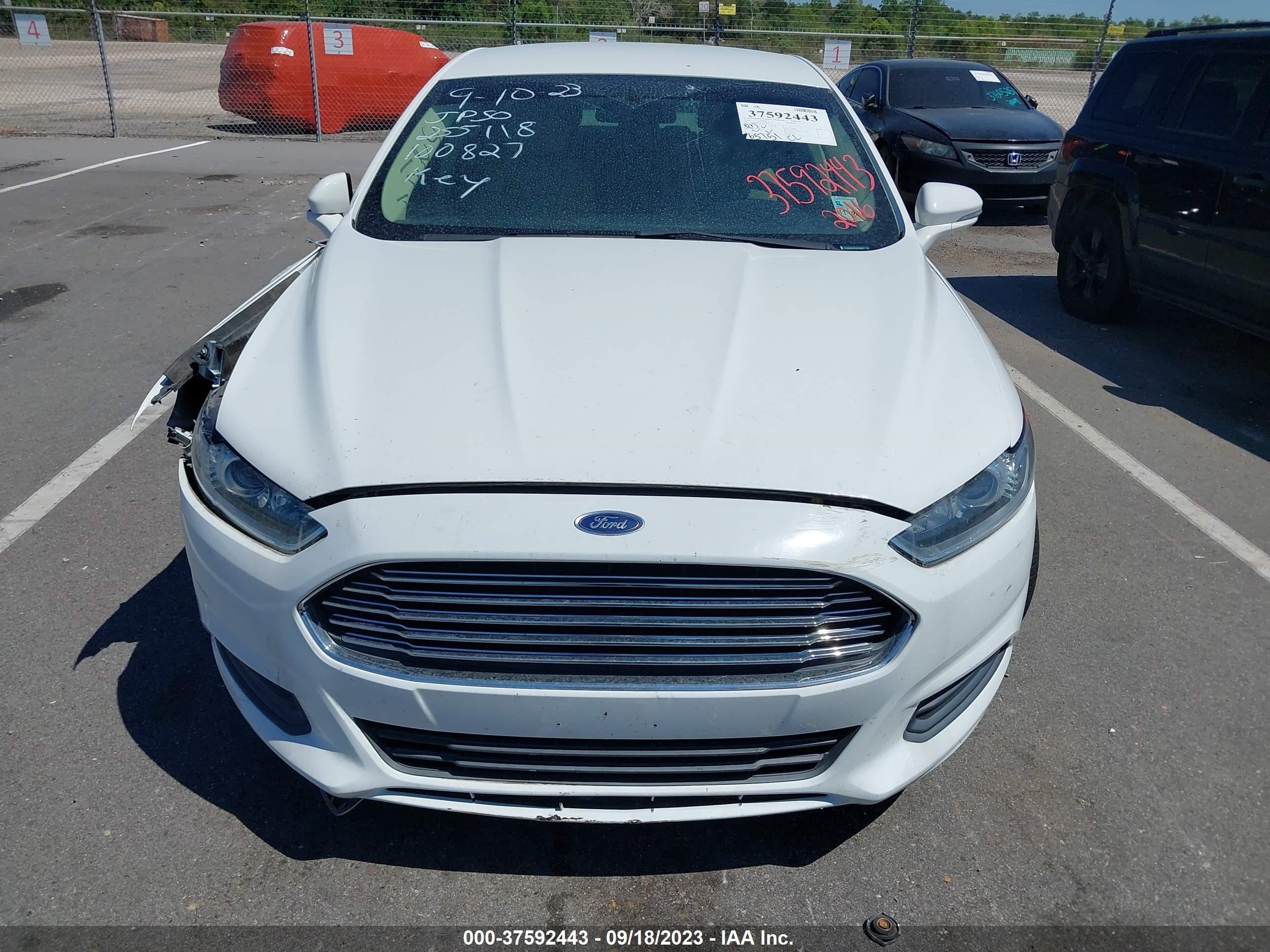 Photo 11 VIN: 1FA6P0H7XG5100827 - FORD FUSION 