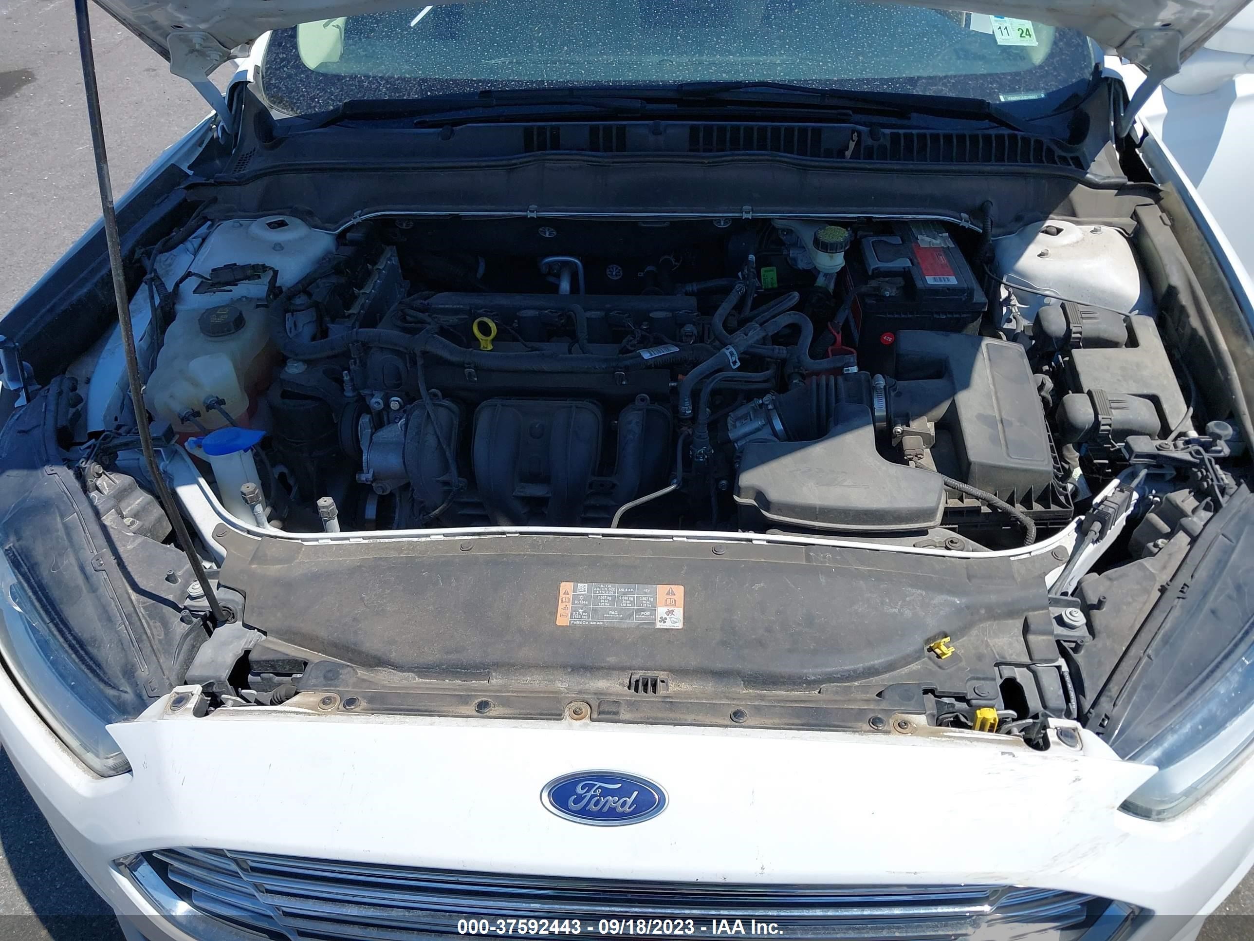 Photo 9 VIN: 1FA6P0H7XG5100827 - FORD FUSION 