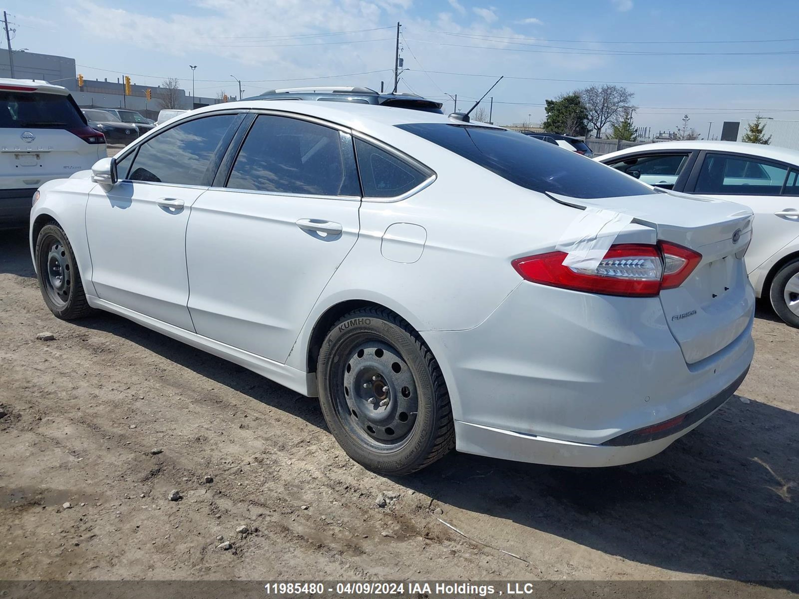 Photo 2 VIN: 1FA6P0H7XG5125999 - FORD FUSION 