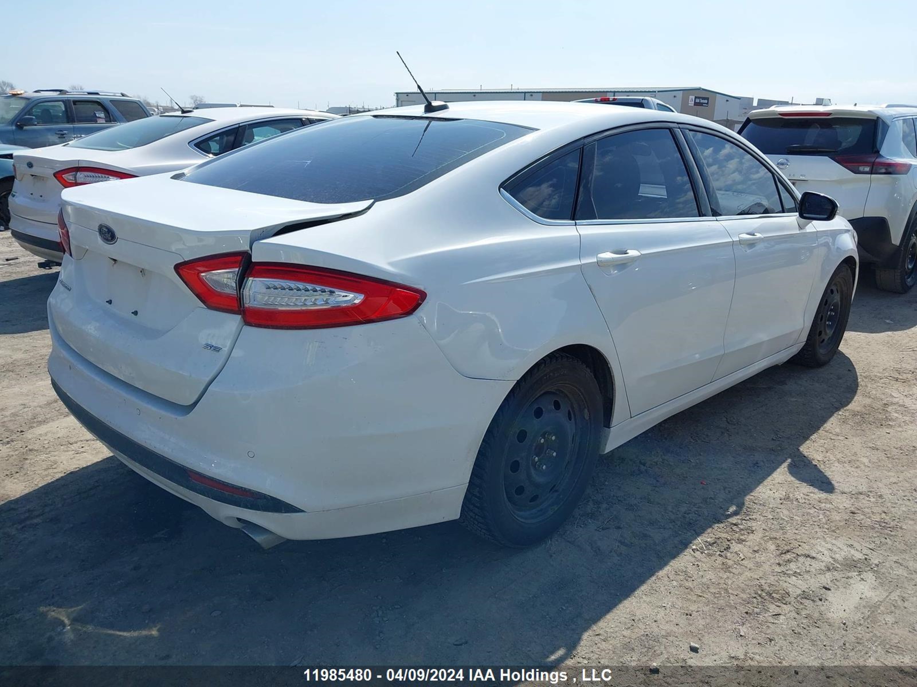 Photo 3 VIN: 1FA6P0H7XG5125999 - FORD FUSION 