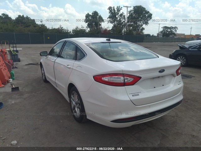 Photo 2 VIN: 1FA6P0HD1F5106214 - FORD FUSION 