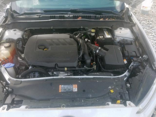 Photo 6 VIN: 1FA6P0HD1F5125345 - FORD FUSION 