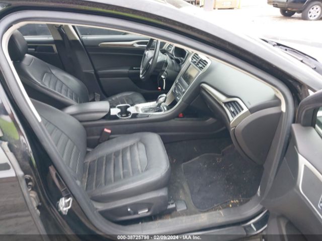 Photo 4 VIN: 1FA6P0HD1G5129896 - FORD FUSION 