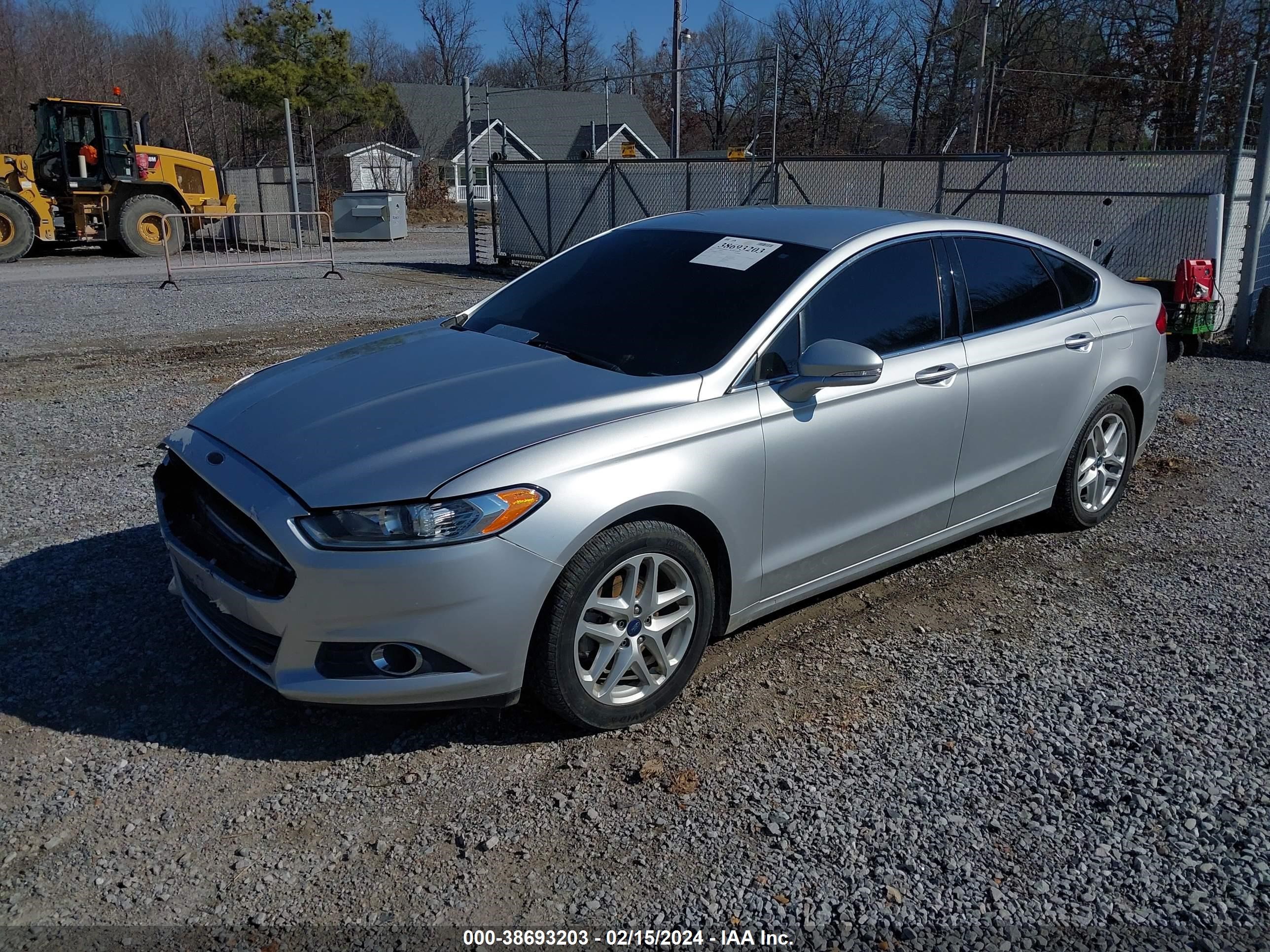 Photo 2 VIN: 1FA6P0HD2E5387793 - FORD FUSION 