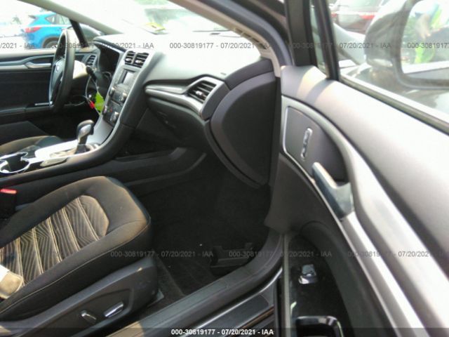 Photo 4 VIN: 1FA6P0HD2G5125453 - FORD FUSION 