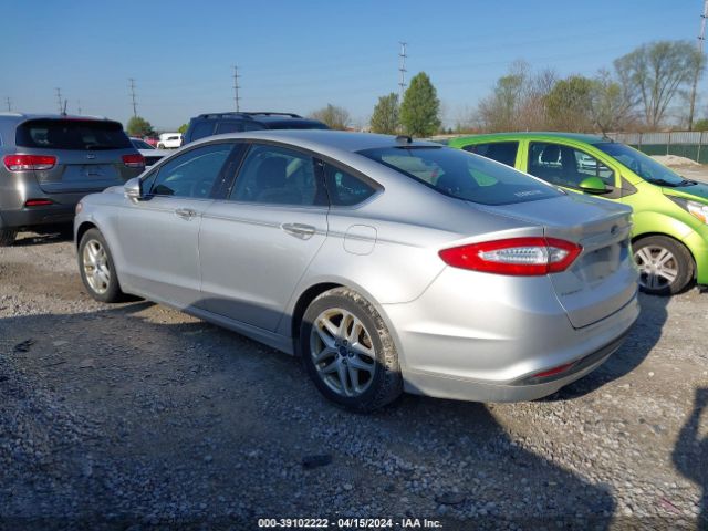 Photo 2 VIN: 1FA6P0HD3E5372624 - FORD FUSION 