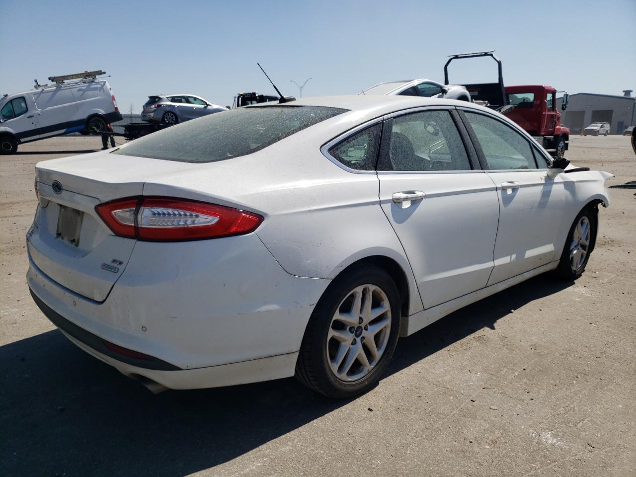 Photo 2 VIN: 1FA6P0HD3F5126416 - FORD FUSION 