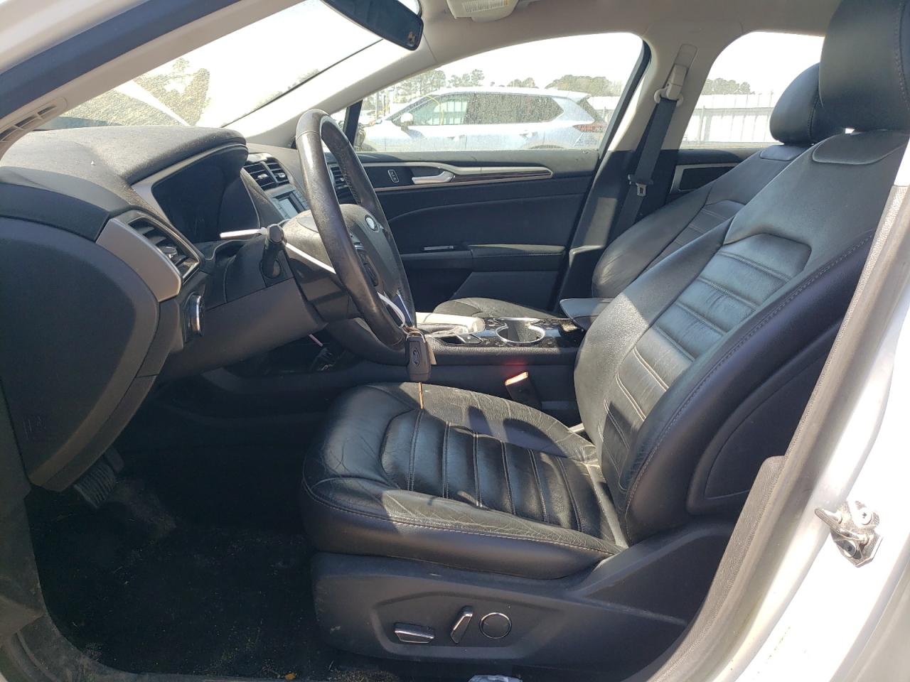 Photo 6 VIN: 1FA6P0HD3F5126416 - FORD FUSION 