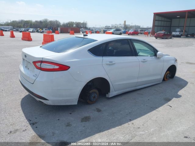 Photo 3 VIN: 1FA6P0HD4F5127168 - FORD FUSION 