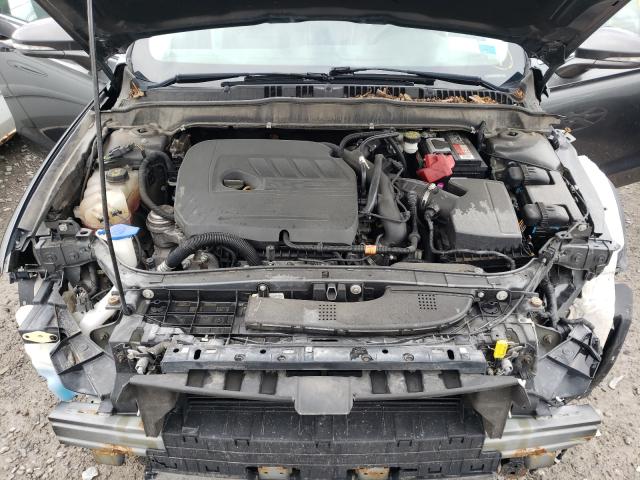 Photo 6 VIN: 1FA6P0HD5F5105910 - FORD FUSION SE 