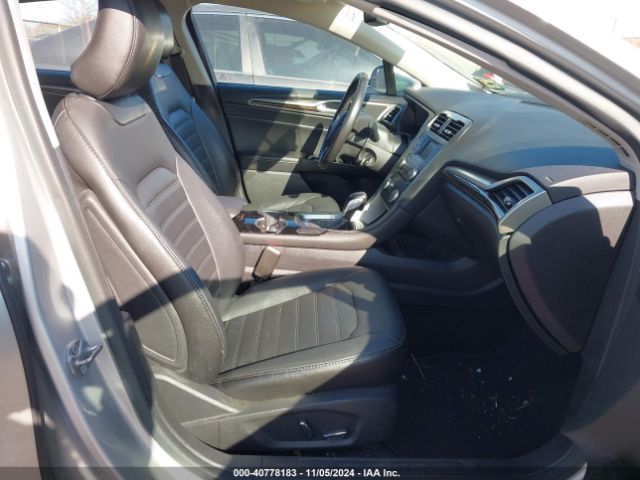 Photo 4 VIN: 1FA6P0HD6G5105125 - FORD FUSION 