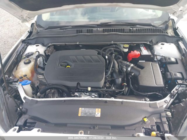 Photo 9 VIN: 1FA6P0HD7F5111045 - FORD FUSION 